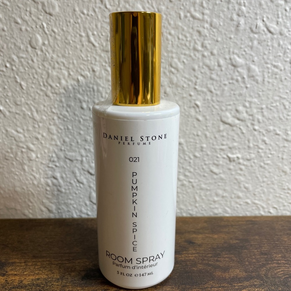 Pumpkin spice room spray